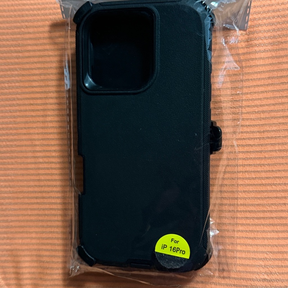 Otterbox Defender Cover  (New) For iphone 16 Pro Case with Clip Fit..